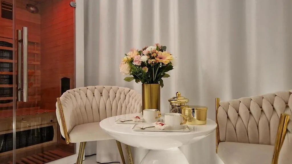 Daire Apartament Gold Sauna&Jacuzzi Kolobrzeg